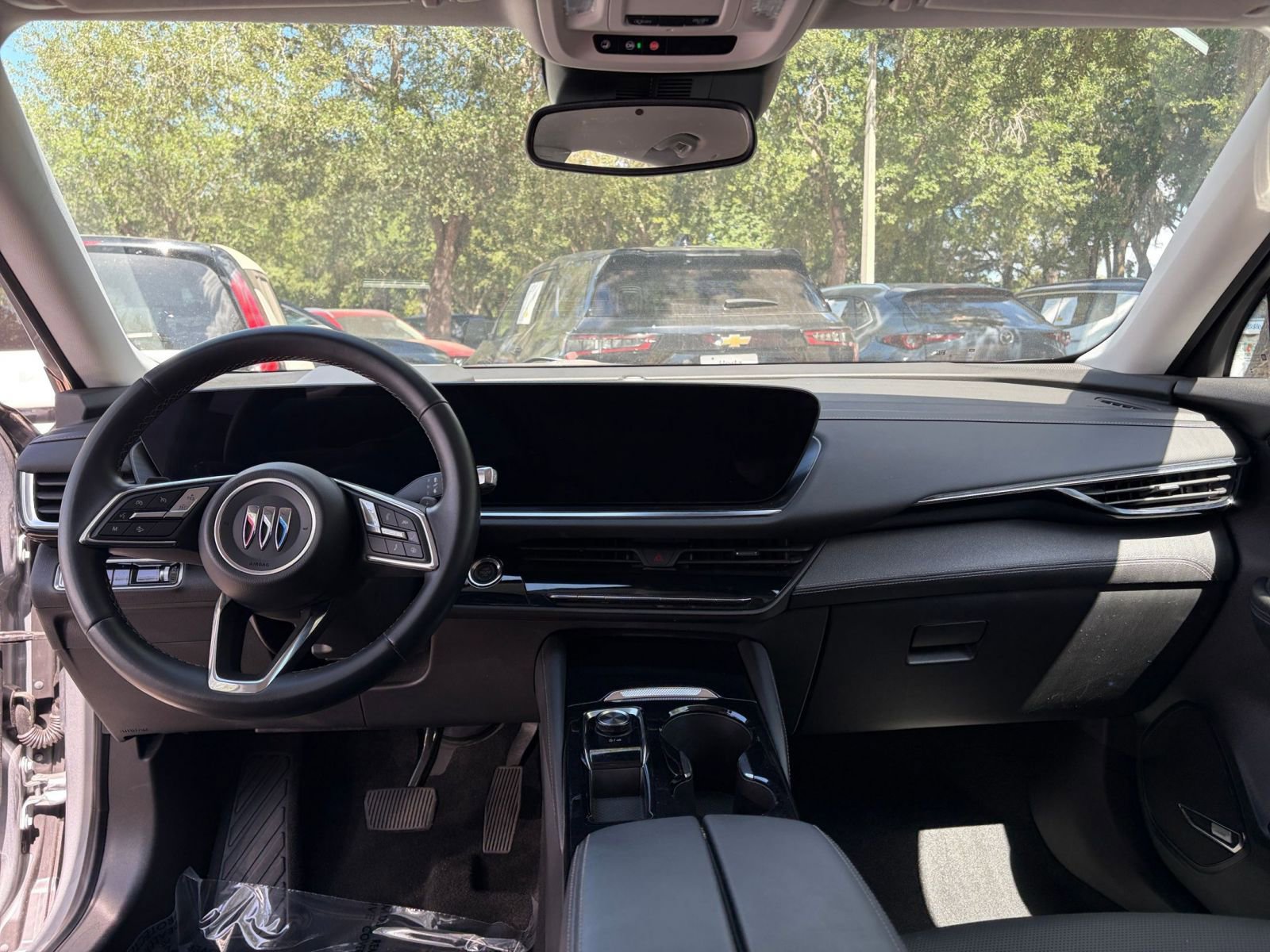 Used 2024 Buick Envision Preferred AWD/4WD image 34