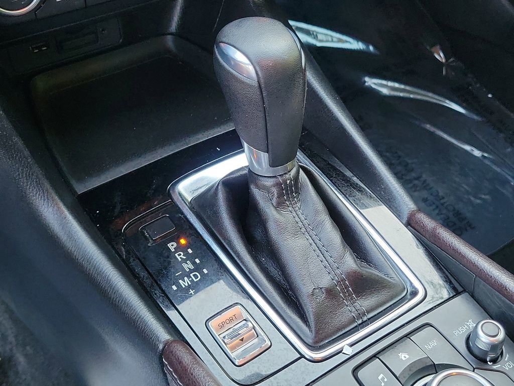 Used 2017 MAZDA MAZDA3 Touring image 31