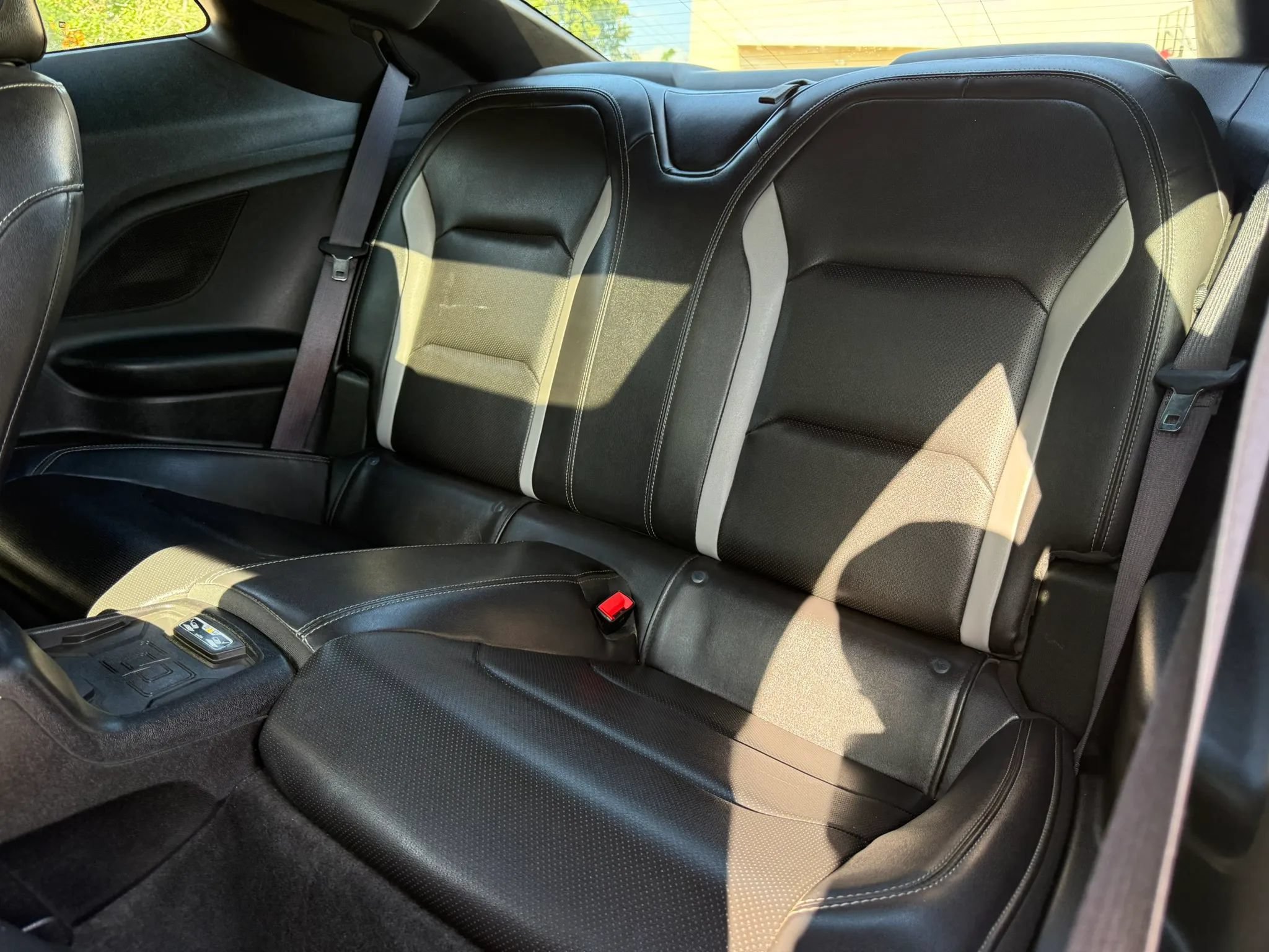 Used 2017 Chevrolet Camaro SS RWD image 11