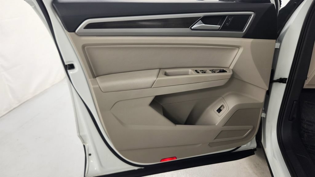 Used 2018 Volkswagen Atlas SE FWD image 21