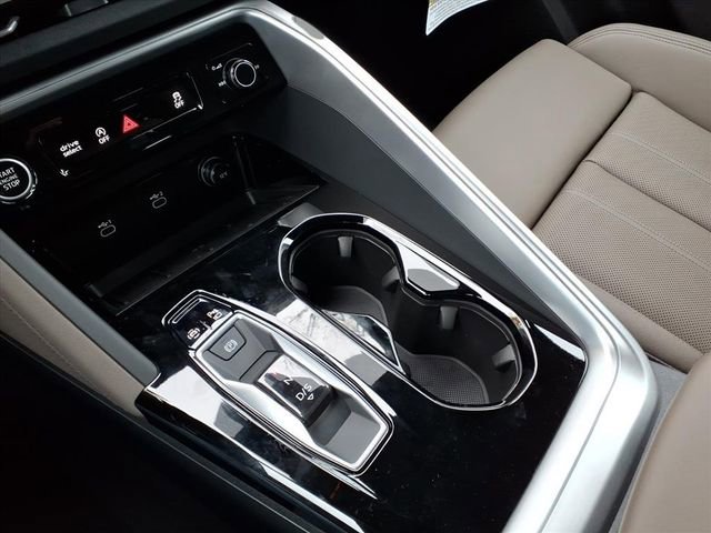 New 2025 Audi Q5 Premium Plus image 12
