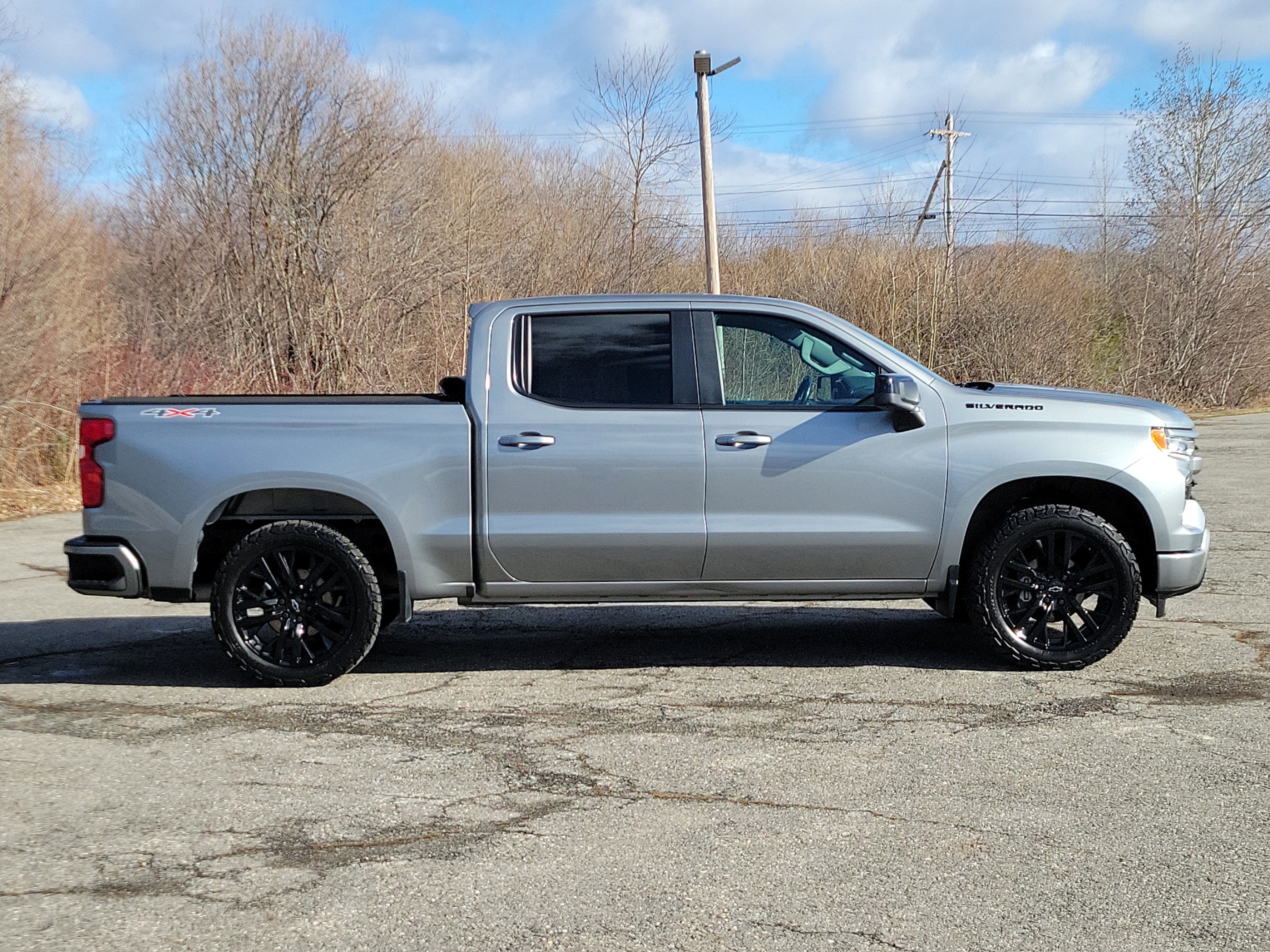 Used 2023 Chevrolet Silverado 1500 RST w/ Convenience Package II image 4