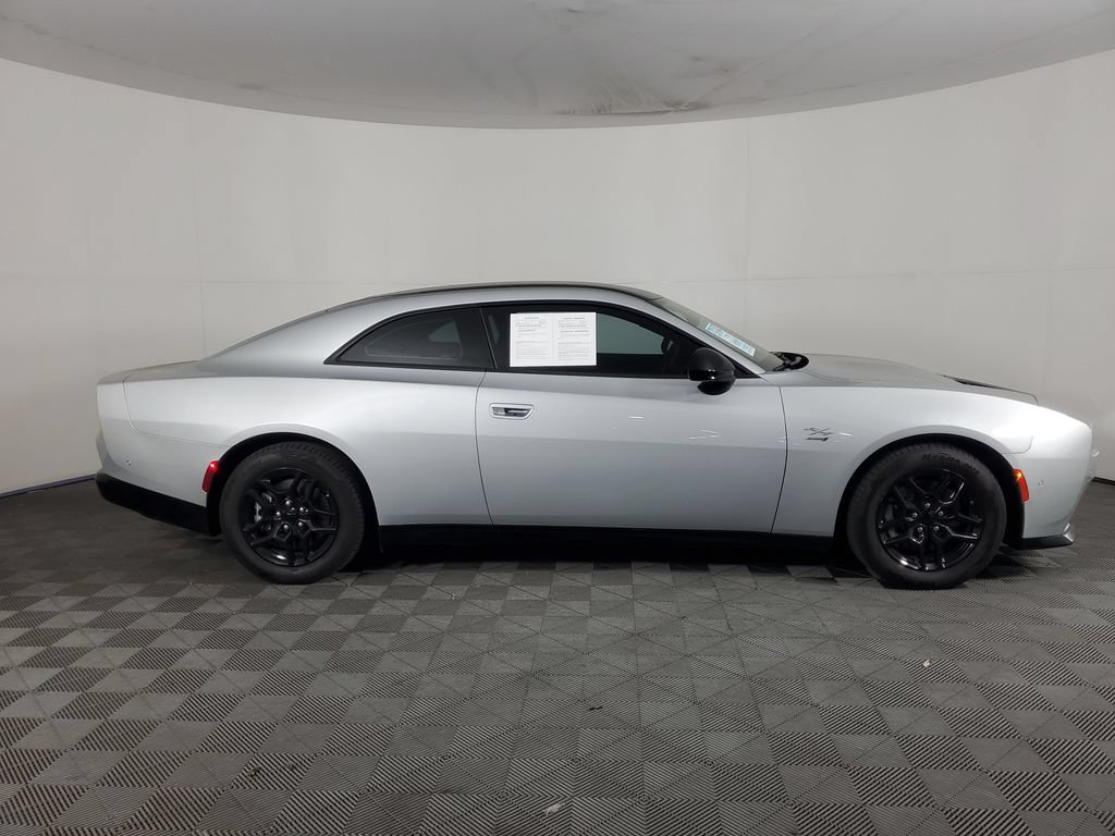 Used 2025 Dodge Charger Daytona R/T w/ Quick Order Package 25M R/T AWD/4WD image 3