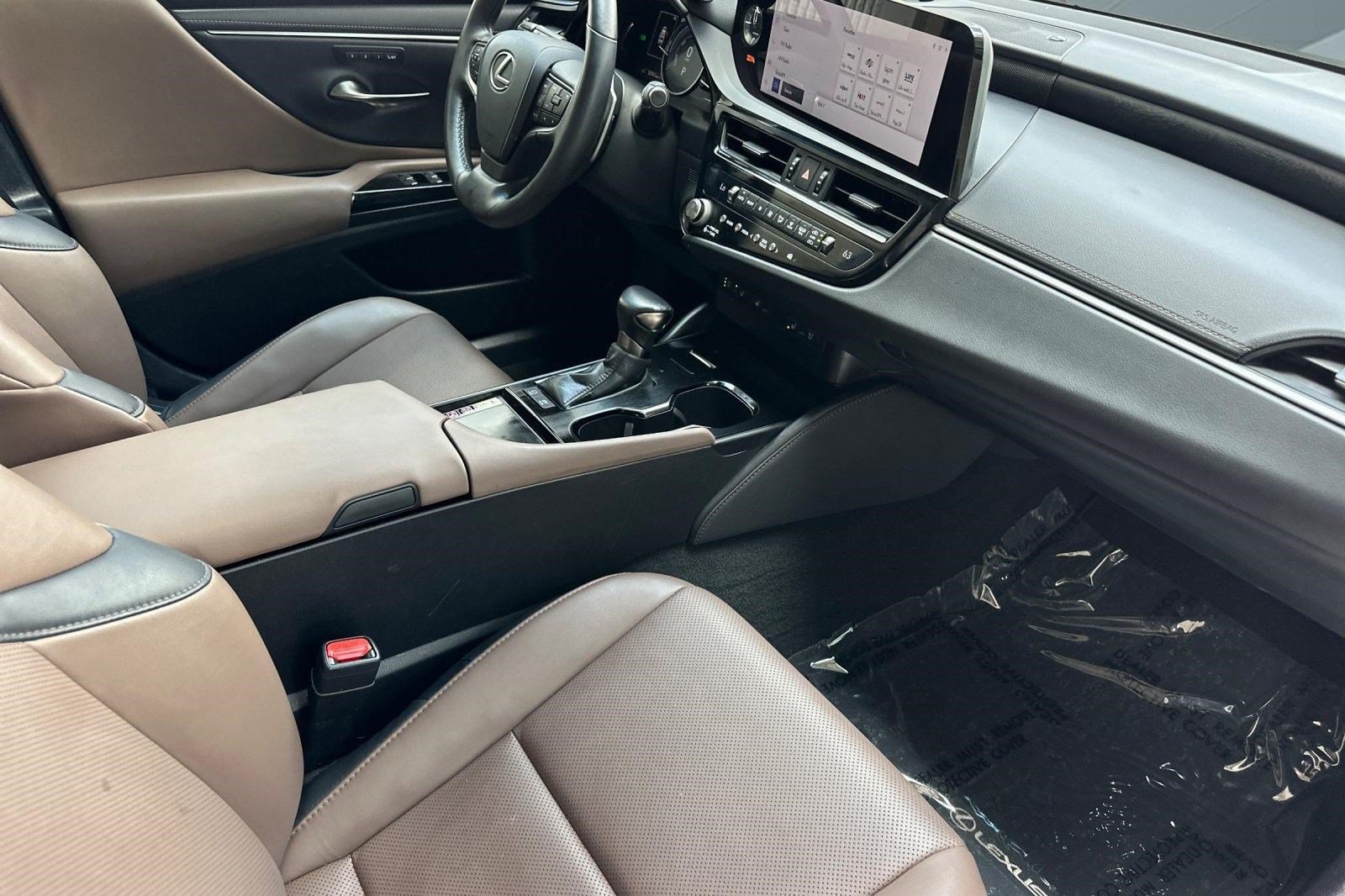 Certified 2024 Lexus ES 300h w/ Premium Package FWD image 34