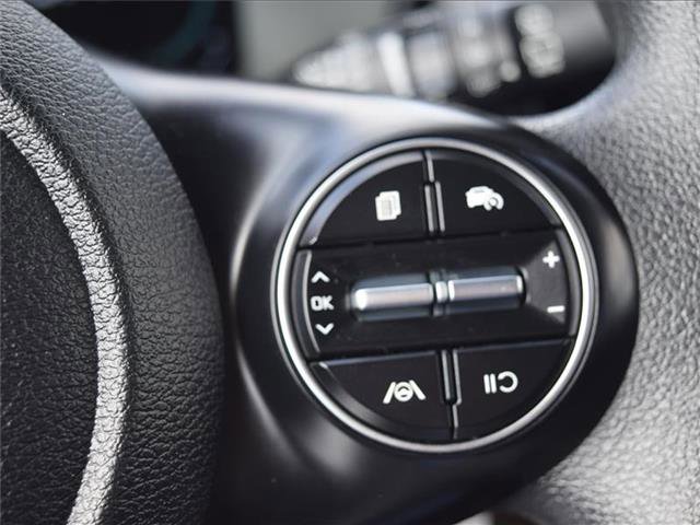 Used 2023 Kia Soul LX w/ LX Technology Package image 11