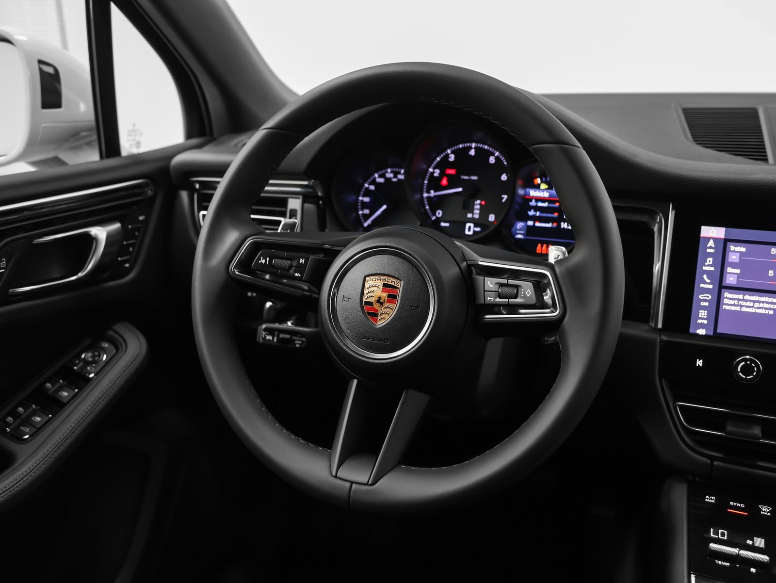 New 2026 Porsche Macan AWD/4WD image 27
