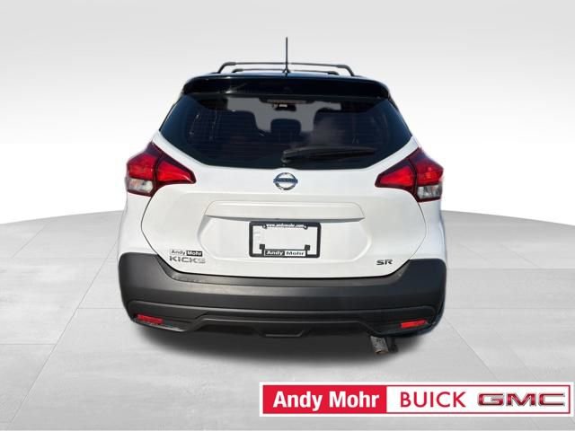 Used 2019 Nissan Kicks SR w/ SR Premium Package image 11