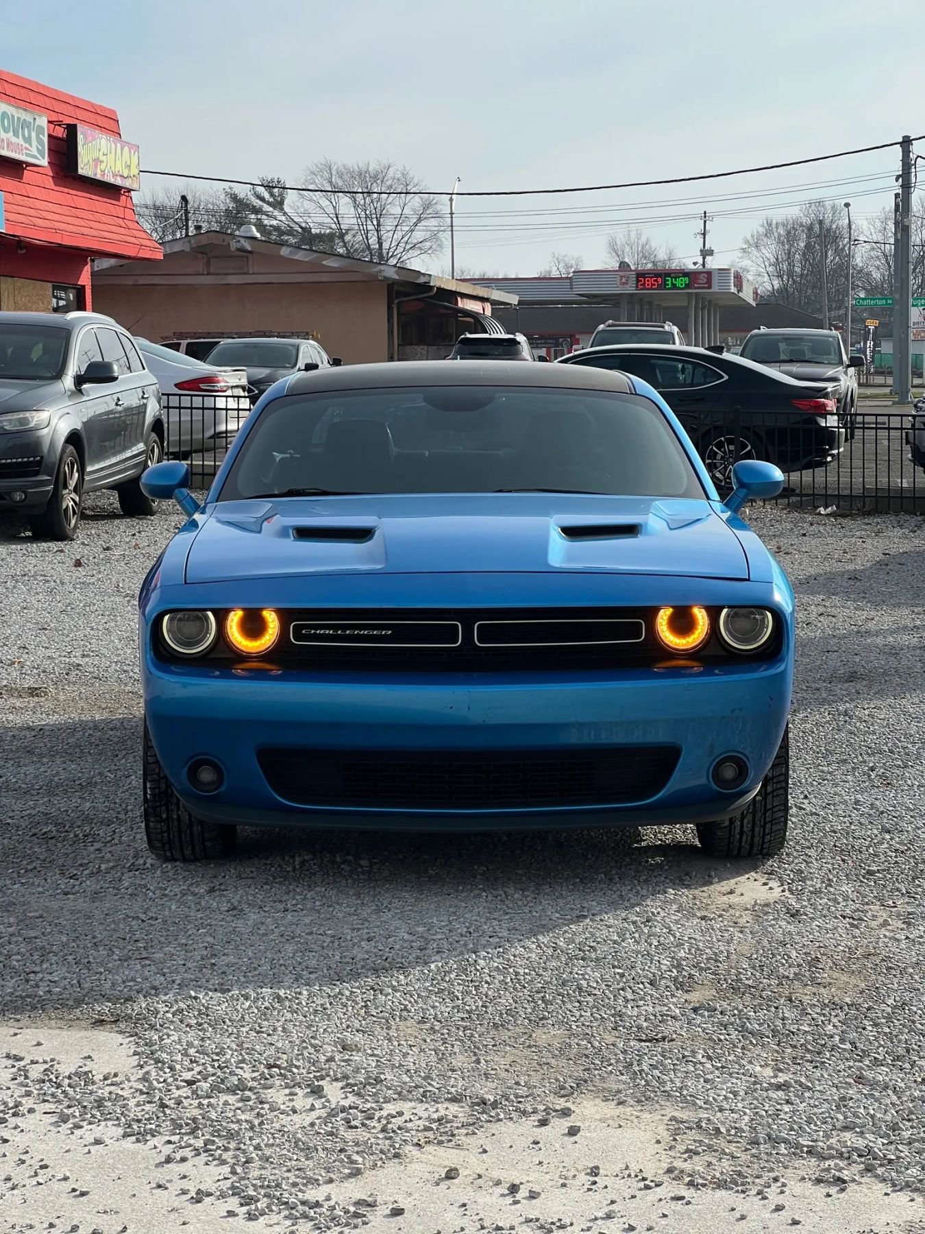 Used 2015 Dodge Challenger SXT Plus image 2