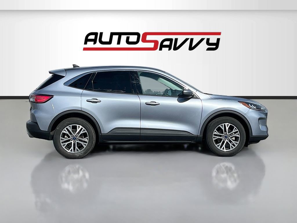 Used 2022 Ford Escape SEL w/ Technology Package AWD/4WD image 8