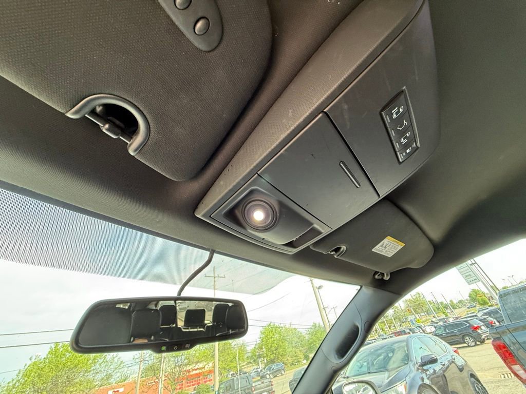 Used 2017 Dodge Grand Caravan GT w/ Safety Sphere Group FWD image 23