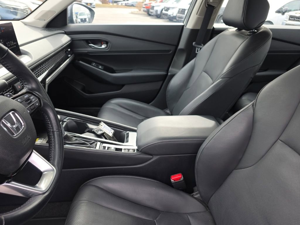 Used 2023 Honda Accord Touring image 20