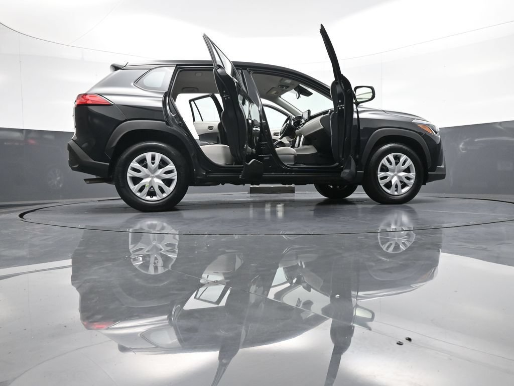 Certified 2022 Toyota Corolla Cross L AWD/4WD image 47