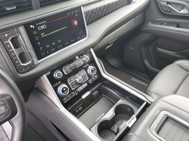 Used 2023 GMC Yukon Denali AWD/4WD image 20