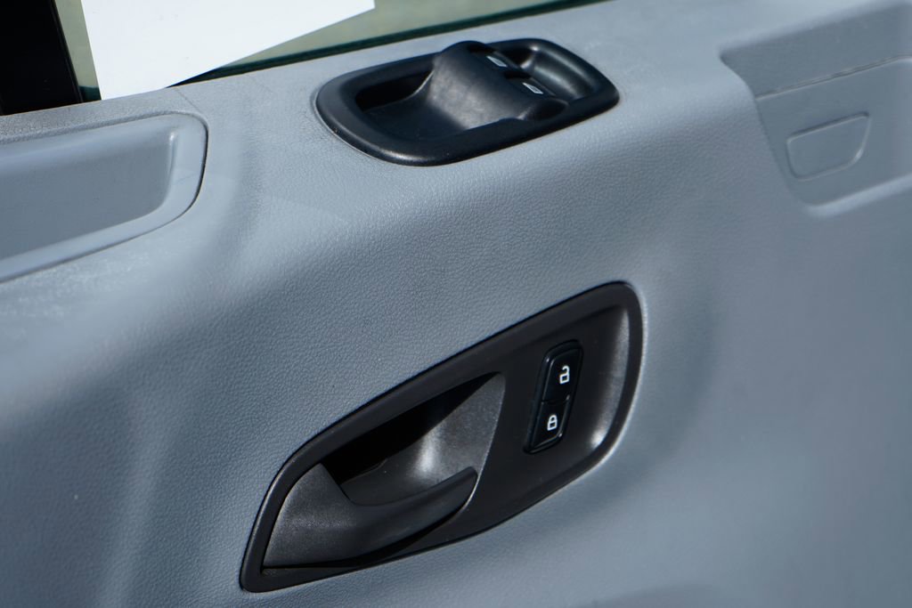 Used 2019 Ford Transit 350 XLT image 21