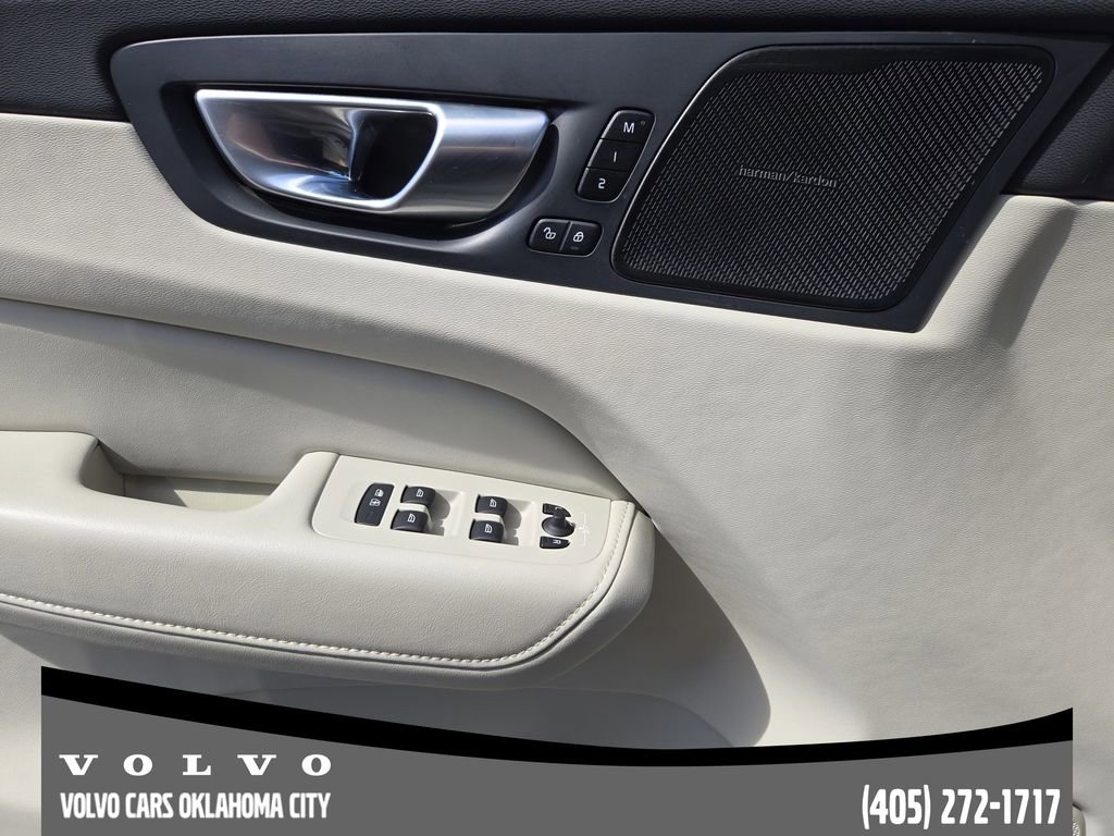 Certified 2024 Volvo XC60 B5 Plus image 22
