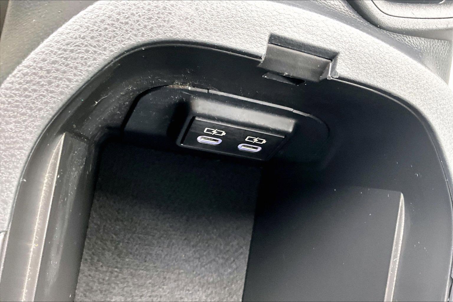 Used 2023 Toyota RAV4 XLE Premium AWD/4WD image 32
