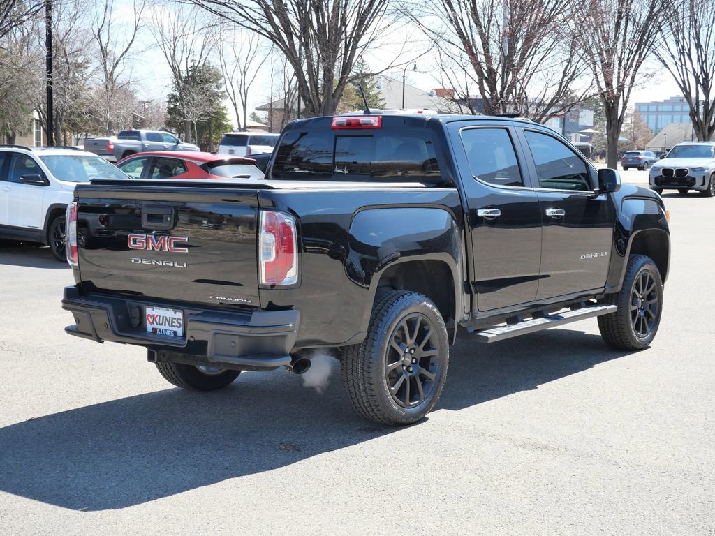 Used 2022 GMC Canyon Denali w/ Denali Black Edition Package image 12