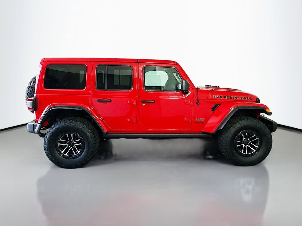 Used 2022 Jeep Wrangler Unlimited Rubicon w/ Xtreme Recon 35" Tire Package AWD/4WD image 8