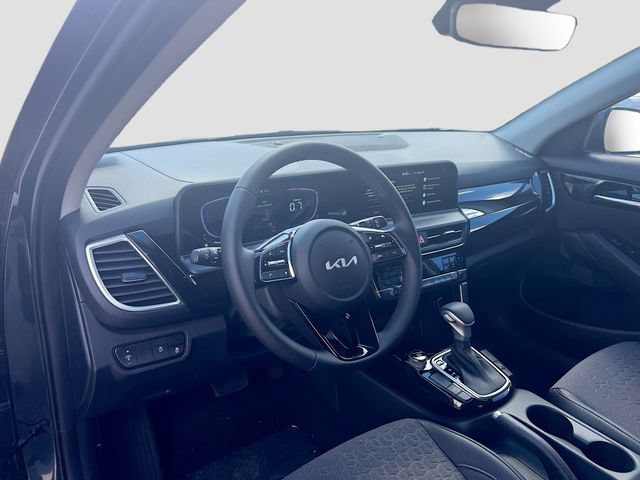 New 2026 Kia Seltos S FWD image 9