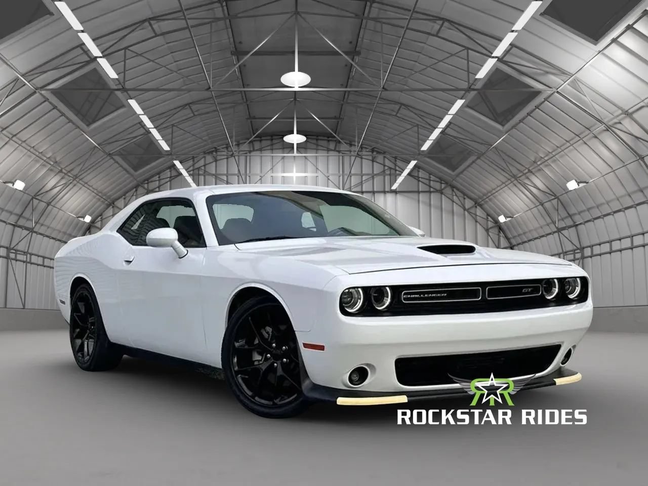 Used 2022 Dodge Challenger GT RWD image 4