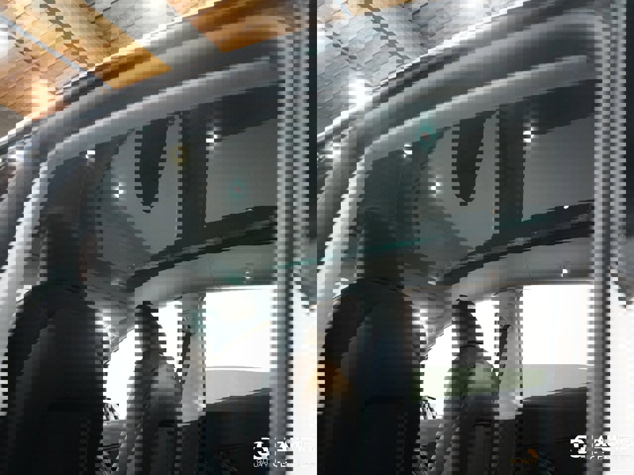 Used 2021 Tesla Model Y 2WD image 24