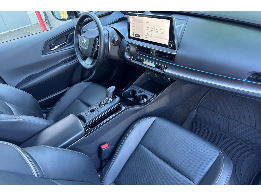 Used 2024 Toyota Prius XLE image 18