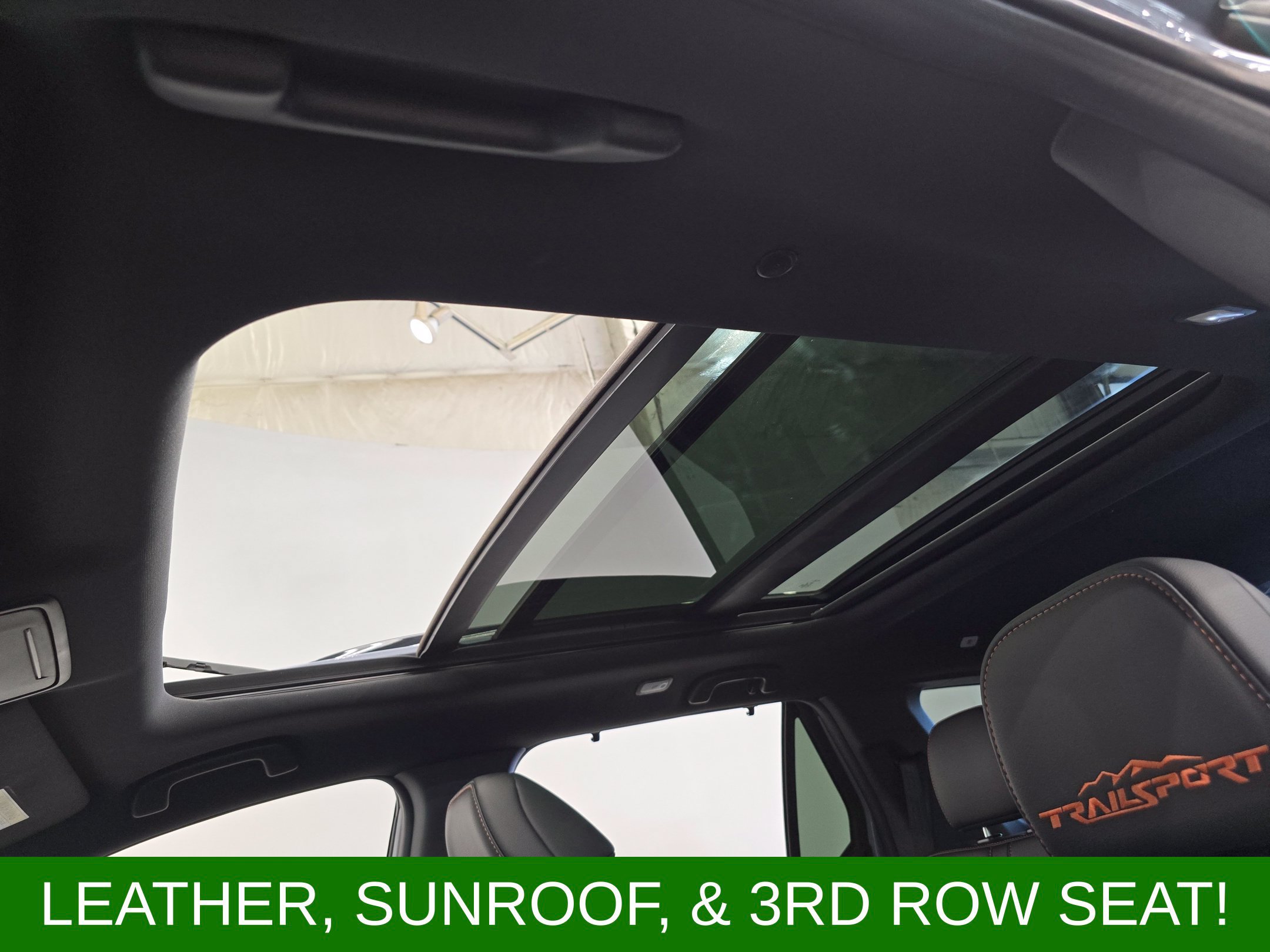 Used 2025 Honda Pilot TrailSport image 21