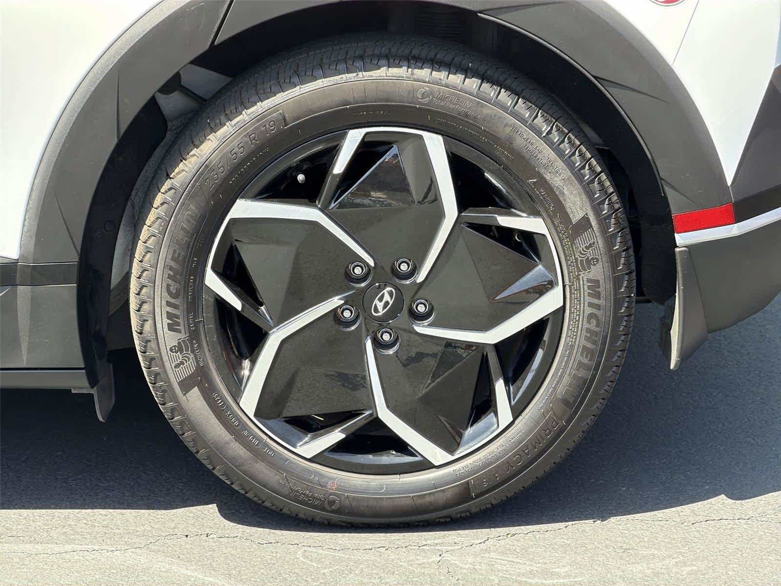 Used 2024 Hyundai Ioniq 5 SEL RWD image 9