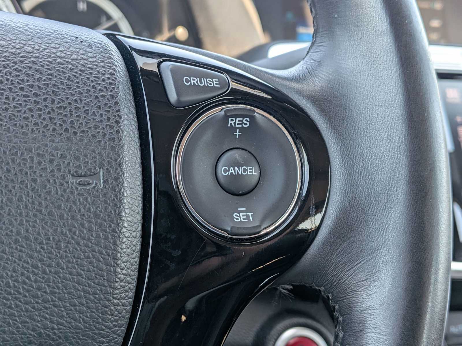Certified 2017 Honda Accord EX-L image 23