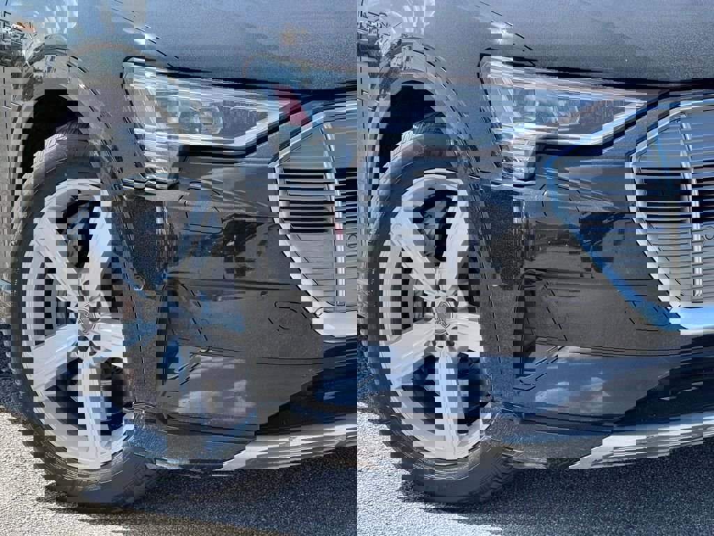 Used 2019 Audi e-tron Premium Plus image 10