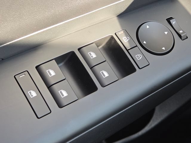 New 2026 Hyundai Kona SE AWD/4WD image 30