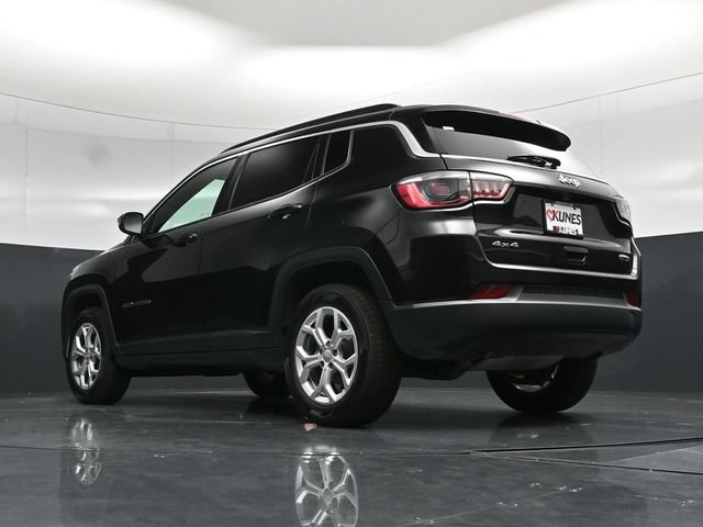 Certified 2024 Jeep Compass Latitude AWD/4WD image 60
