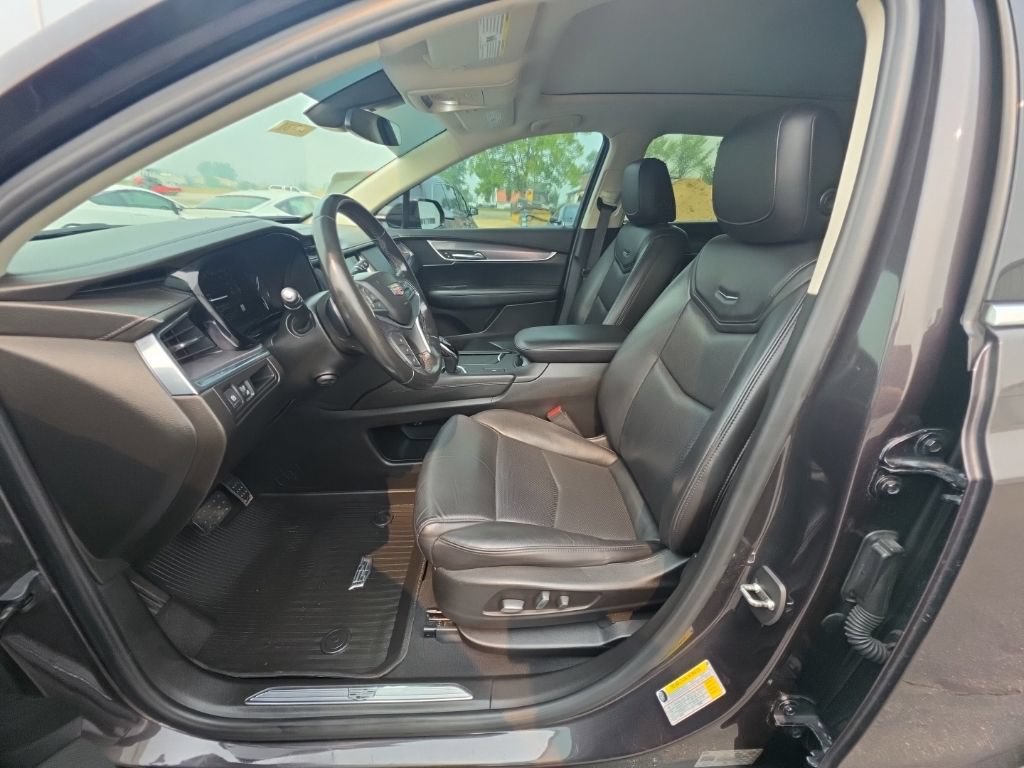 Used 2019 Cadillac XT5 Luxury FWD image 14