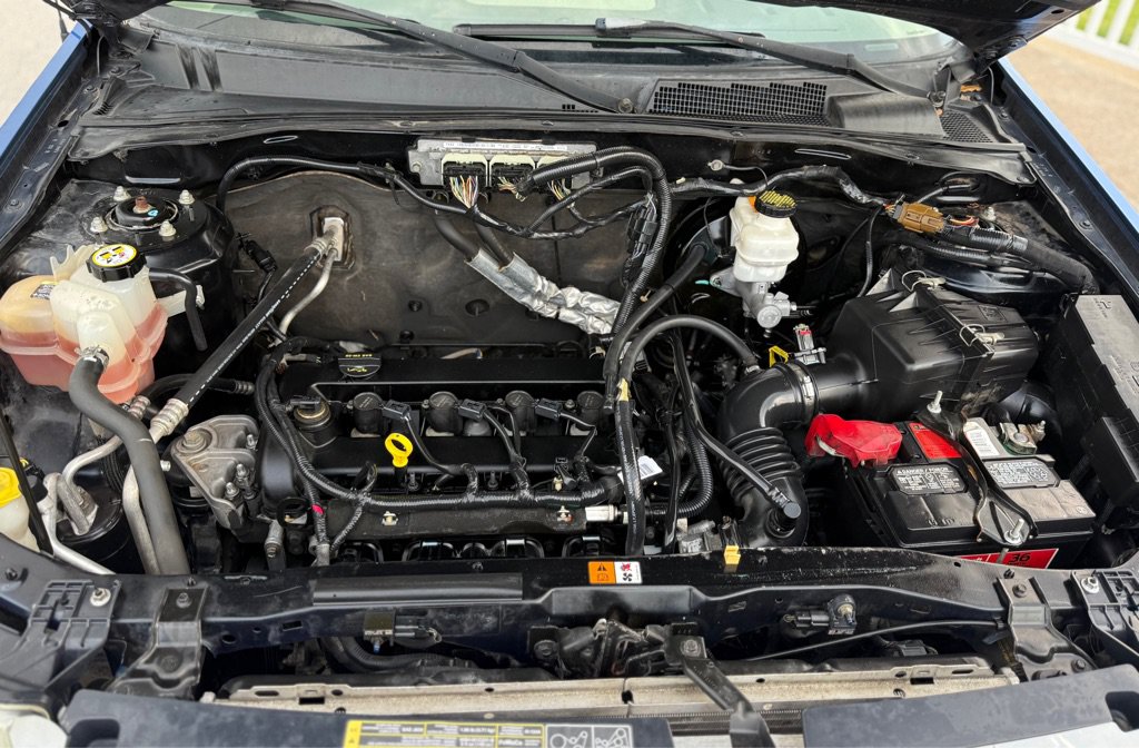 Used 2011 Ford Escape XLT w/ 202A Rapid Spec Order Code FWD image 19