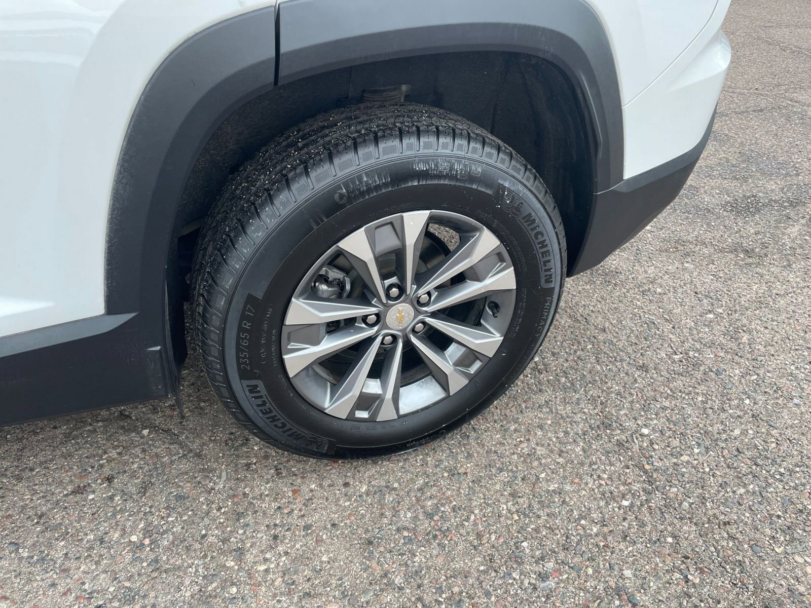 Used 2025 Chevrolet Equinox LT image 29