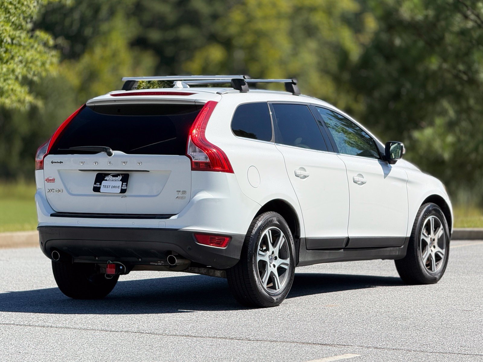 Used 2011 Volvo XC60 T6 AWD/4WD image 11