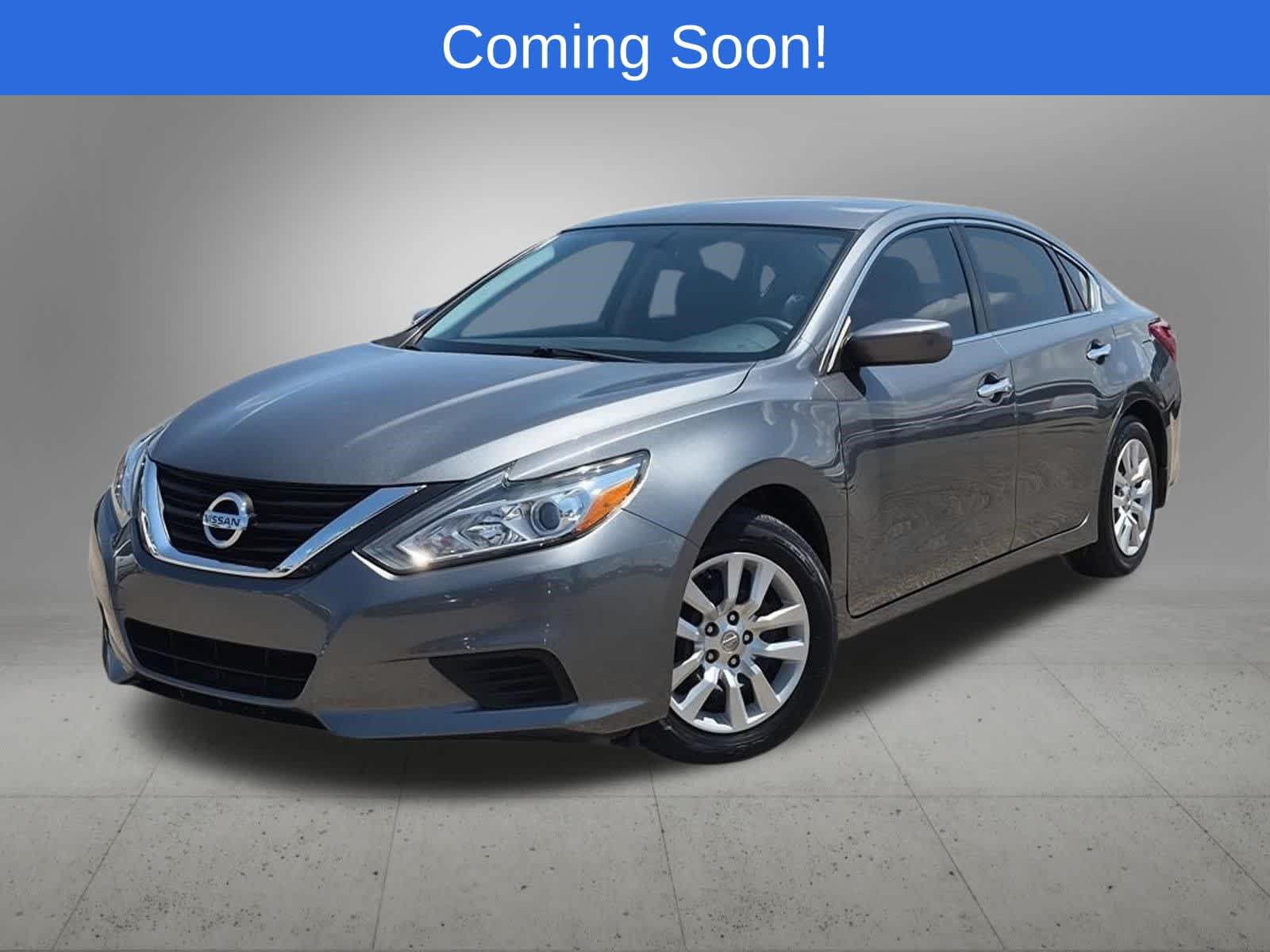 Used 2017 Nissan Altima 2.5 S w/ Power Driver Seat Package FWD image 1