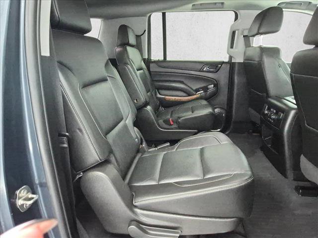 Used 2019 Chevrolet Suburban Premier AWD/4WD image 24
