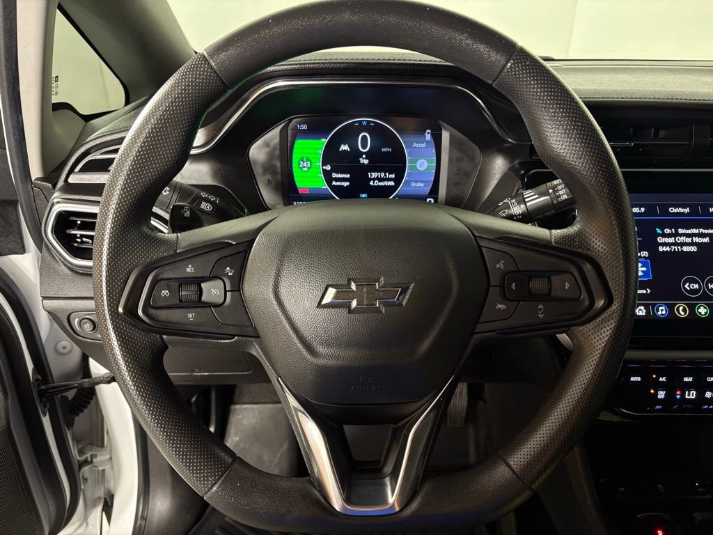 Used 2023 Chevrolet Bolt LT FWD image 20