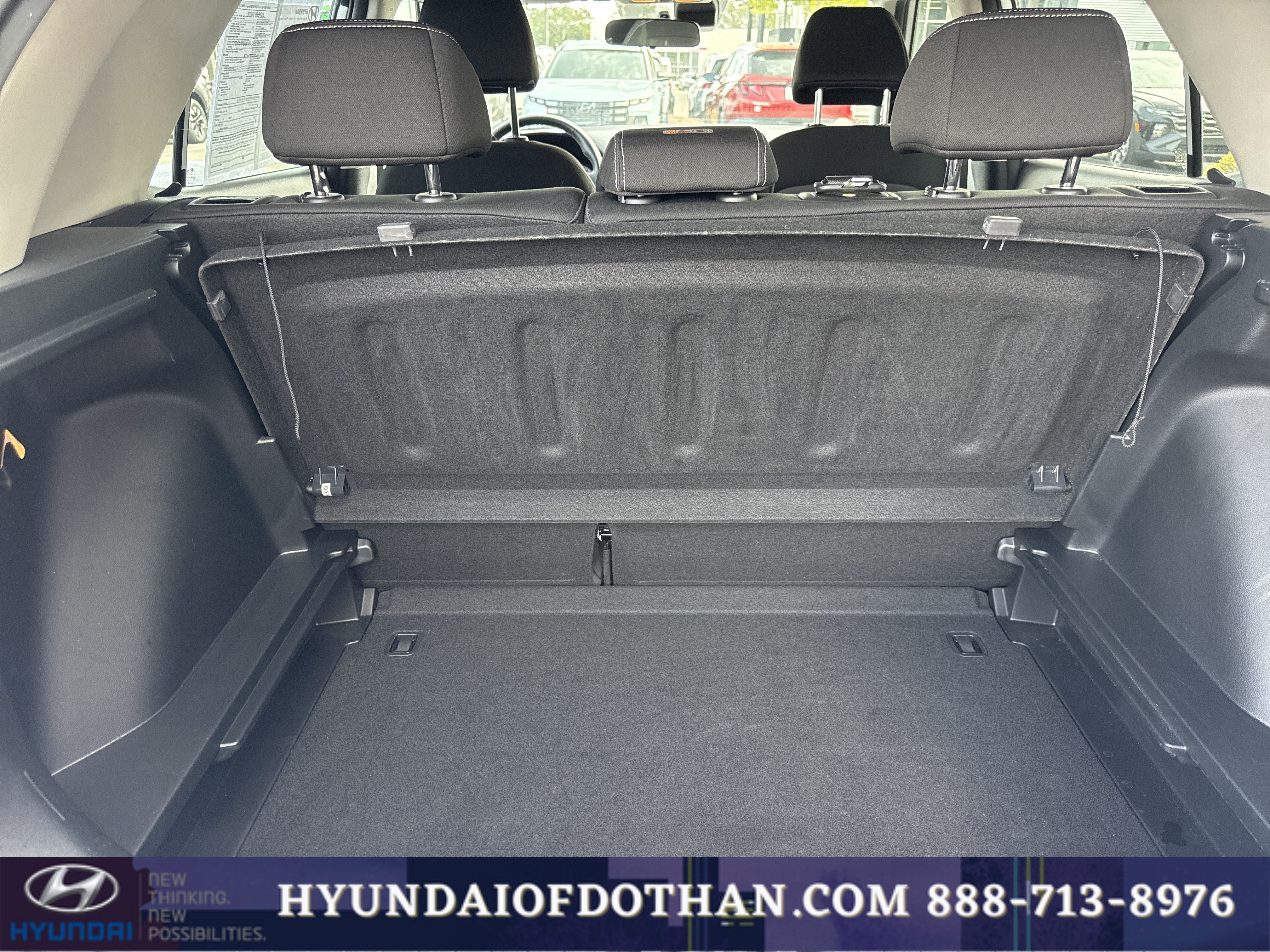 Certified 2022 Hyundai Venue SEL FWD image 13