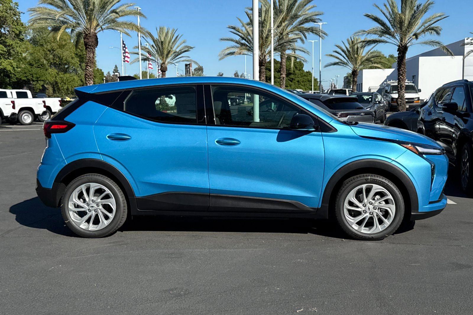 New 2027 Chevrolet Bolt LT w/ Comfort Package image 2