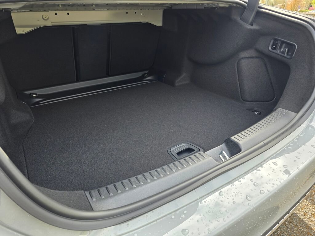 New 2026 Mercedes-Benz E 350 4MATIC Sedan image 21