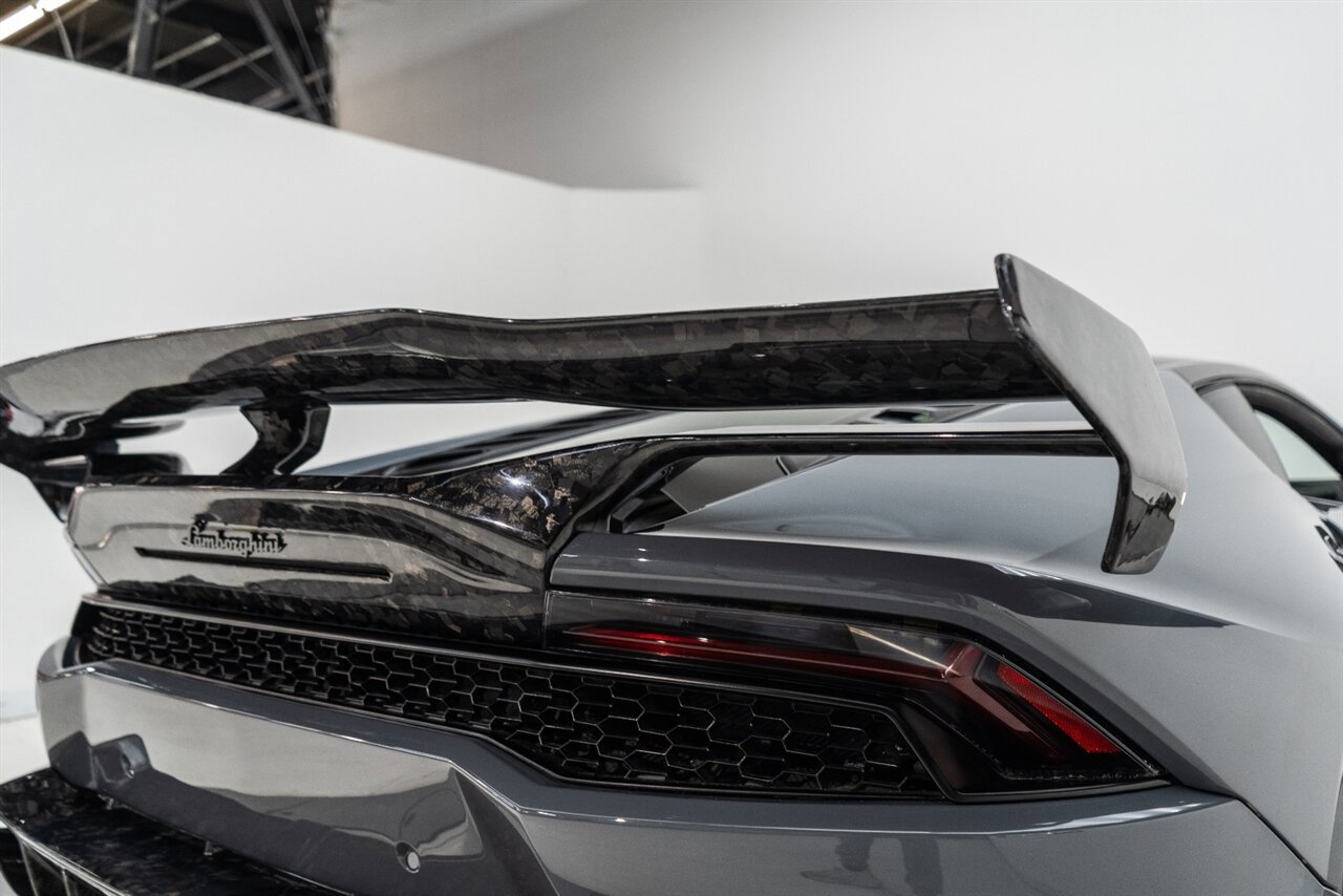Used 2017 Lamborghini Huracan LP 610-4 AWD/4WD image 95
