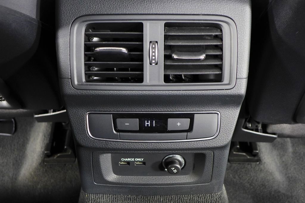 Used 2023 Audi Q5 2.0T Premium w/ Convenience Package image 24