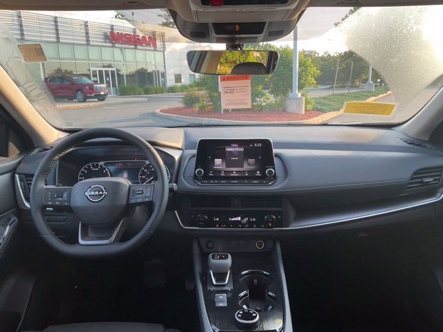 New 2026 Nissan Rogue Dark Armor AWD/4WD image 16