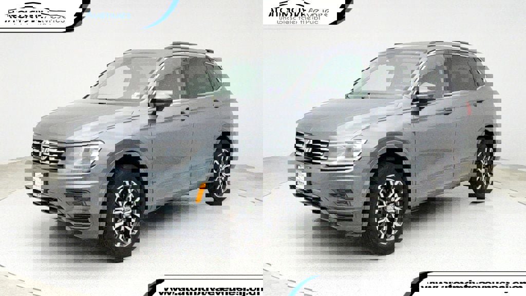 Used 2019 Volkswagen Tiguan SE w/ Panoramic Sunroof Package