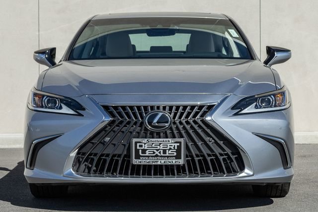 Used 2025 Lexus ES 300h 300h image 2