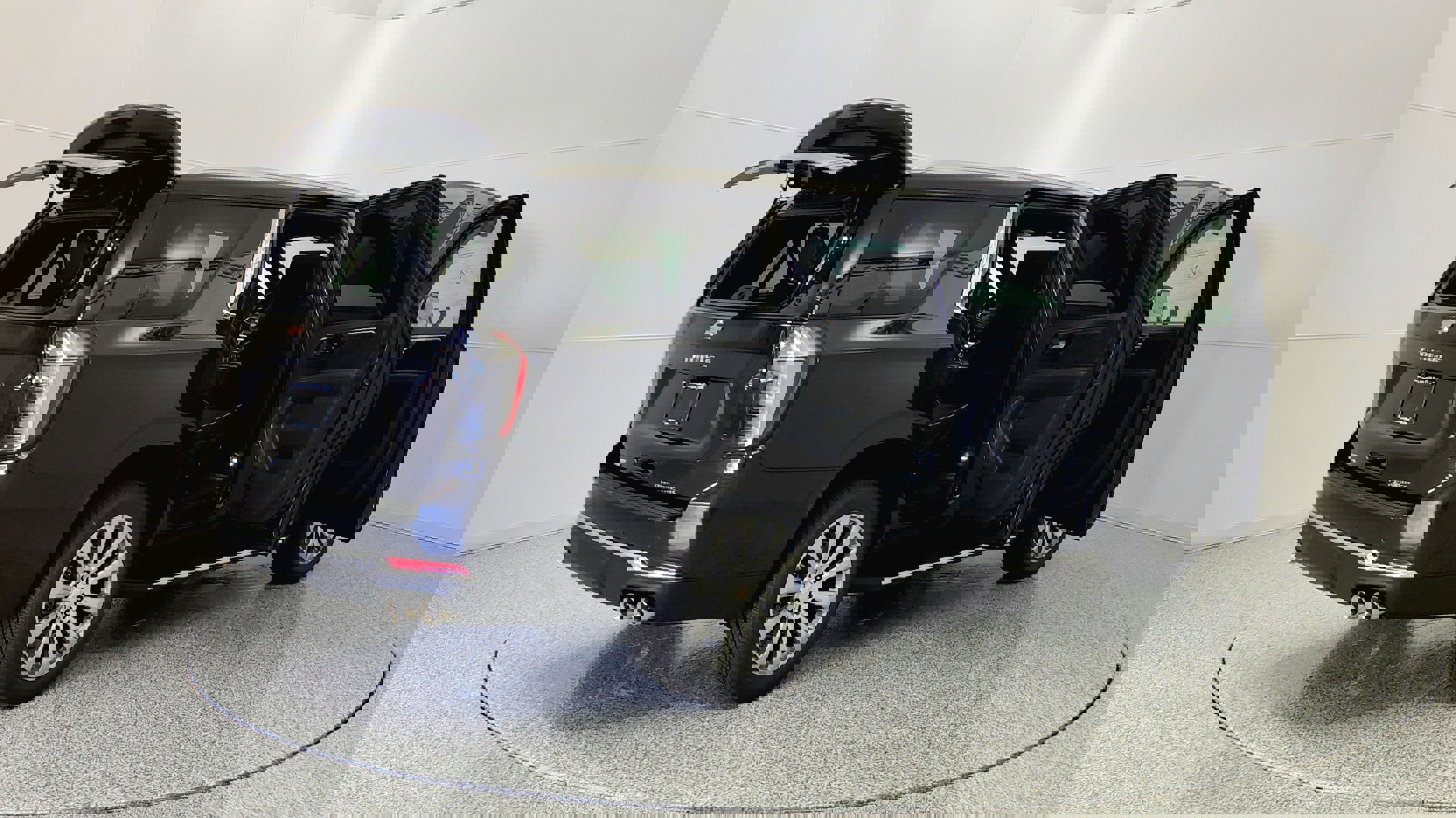 New 2025 Chevrolet Tahoe Premier image 12