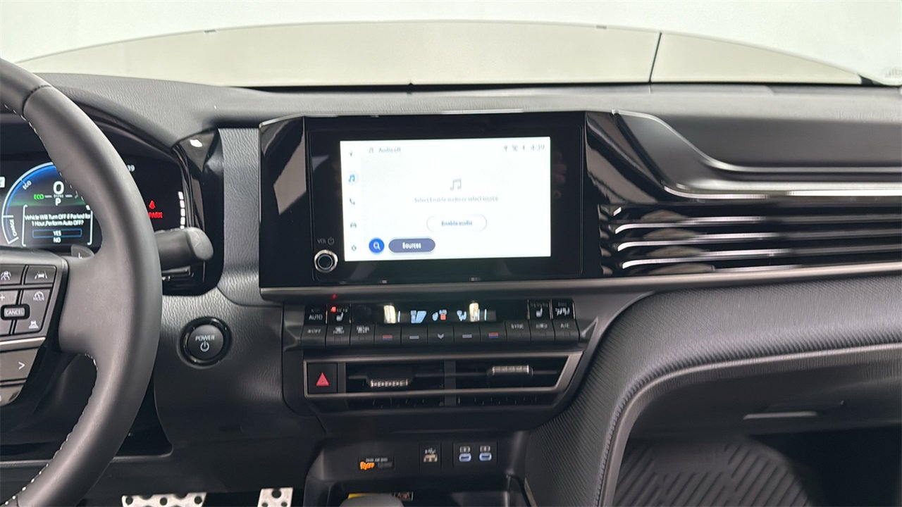 Certified 2025 Toyota Camry SE image 10