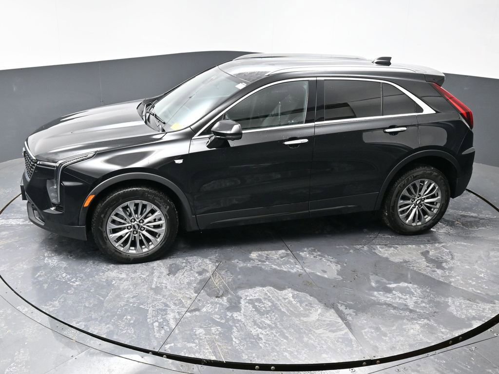 Used 2025 Cadillac XT4 Premium Luxury image 45